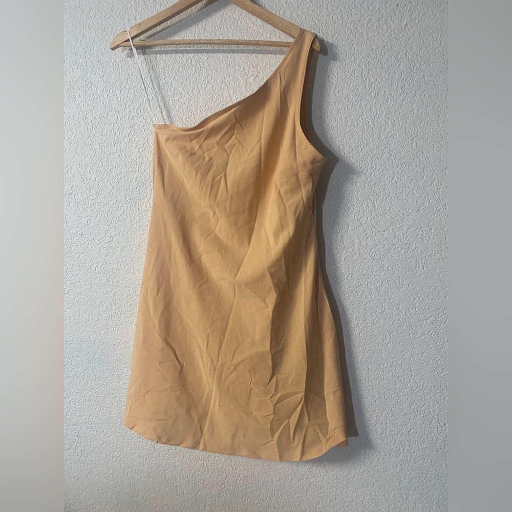 Abercrombie & Fitch One-Shoulder light orange Athletic Dress built in shorts SZM - Picture 1 of 7